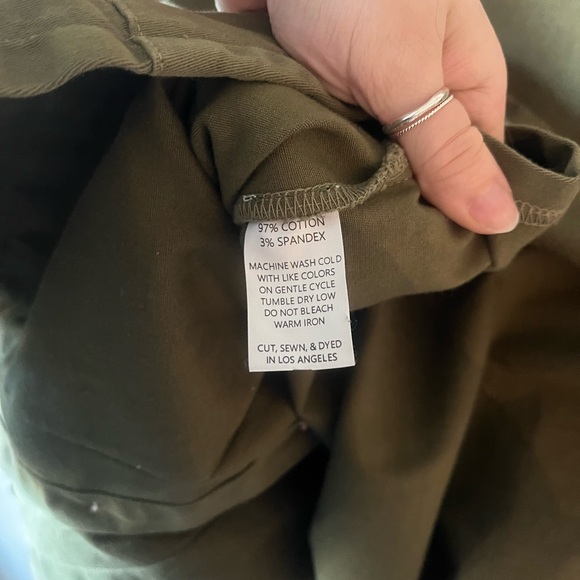 Mien Chore Coat in Olive Green Size Small - Picture 5 of 5